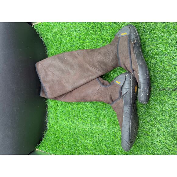 Vibram Sole Suede Boots- Size 8.5/9 (approx) - women - Picture 8 of 9